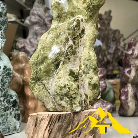 Đá cảnh tự nhiên xanh ngọc