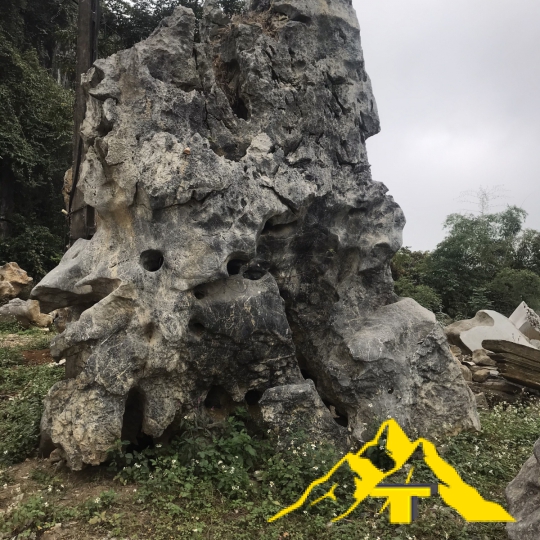 bàn đá tự nhiên Bình Chánh