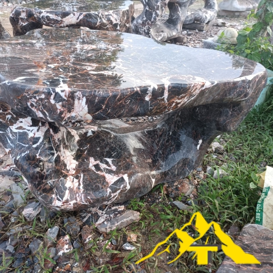 Bàn ghế đá tự nhiên Bình Chánh